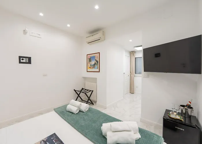 Alojamento de Acomodação e Pequeno-almoço Maison Morghen Nápoles