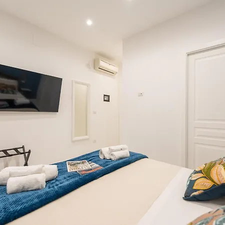 Maison Morghen Bed & Breakfast 4*